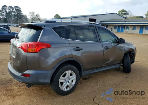2013 Toyota Rav4 Le z USA, uszkodzony, nr VIN JTMZFREV2D5010522